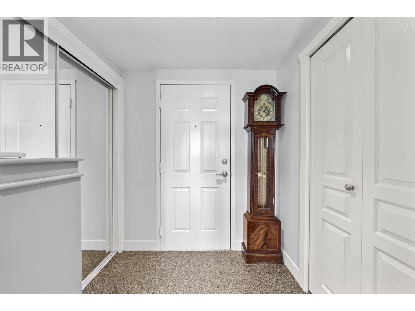 Photo 2 of 1405 3071 Glen Drive, Coquitlam BC