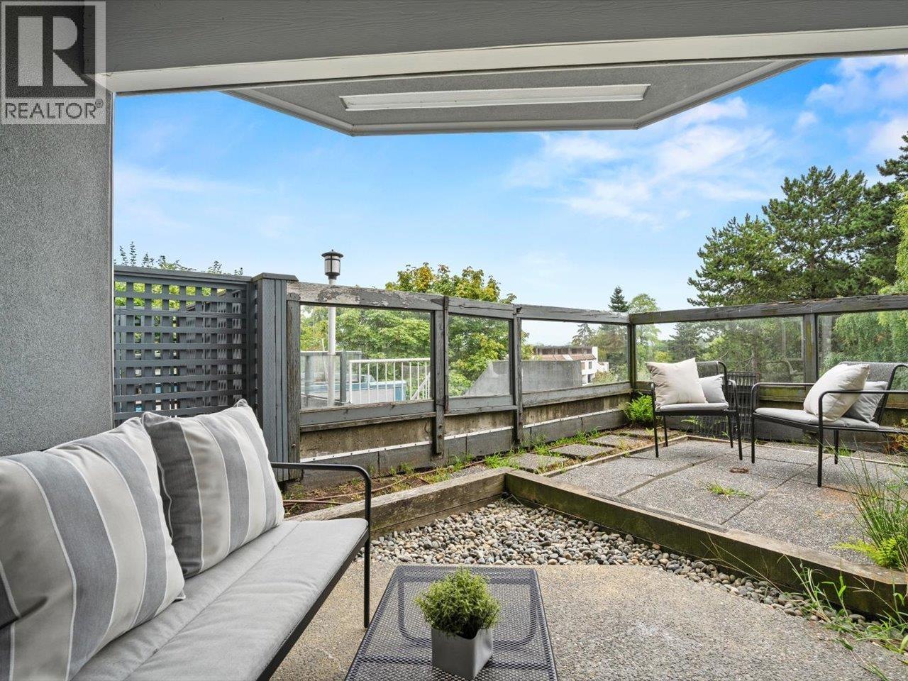 Photo 16 of 110 1345 W 4th Avenue, Vancouver BC