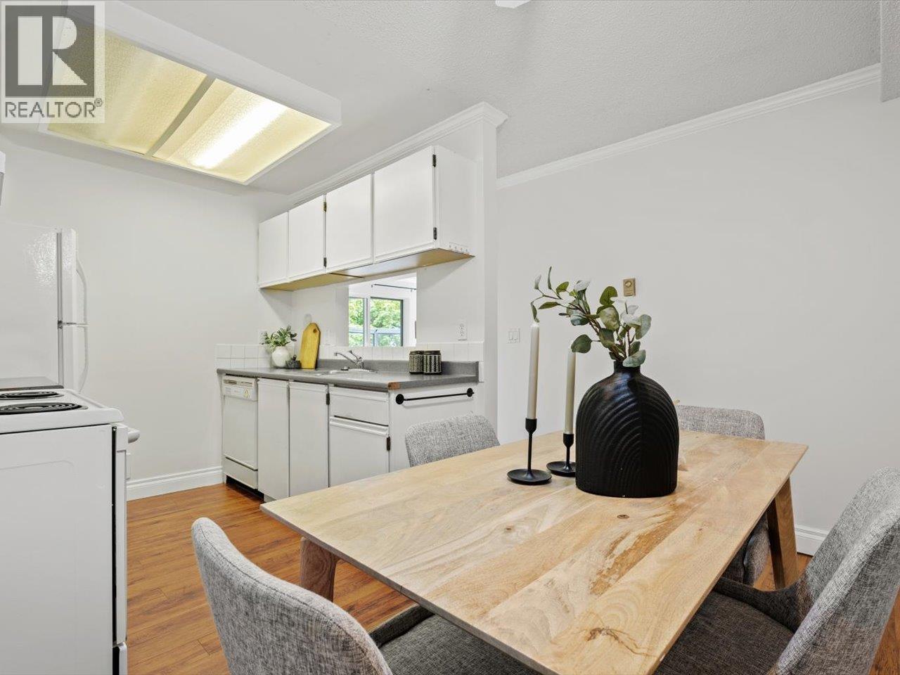 Photo 7 of 110 1345 W 4th Avenue, Vancouver BC