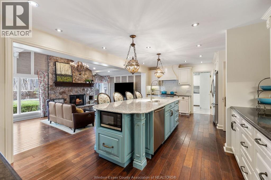 Photo 12 of 1255 Tanglewood Court, Lasalle ON