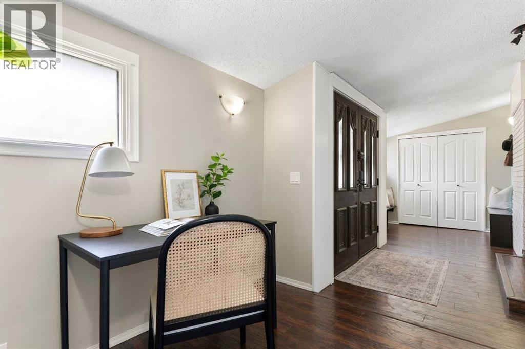 Photo 3 of 8 Marquis Place Se, Airdrie AB