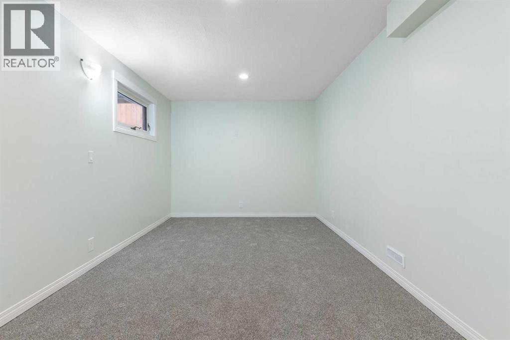 Photo 30 of 8 Marquis Place Se, Airdrie AB