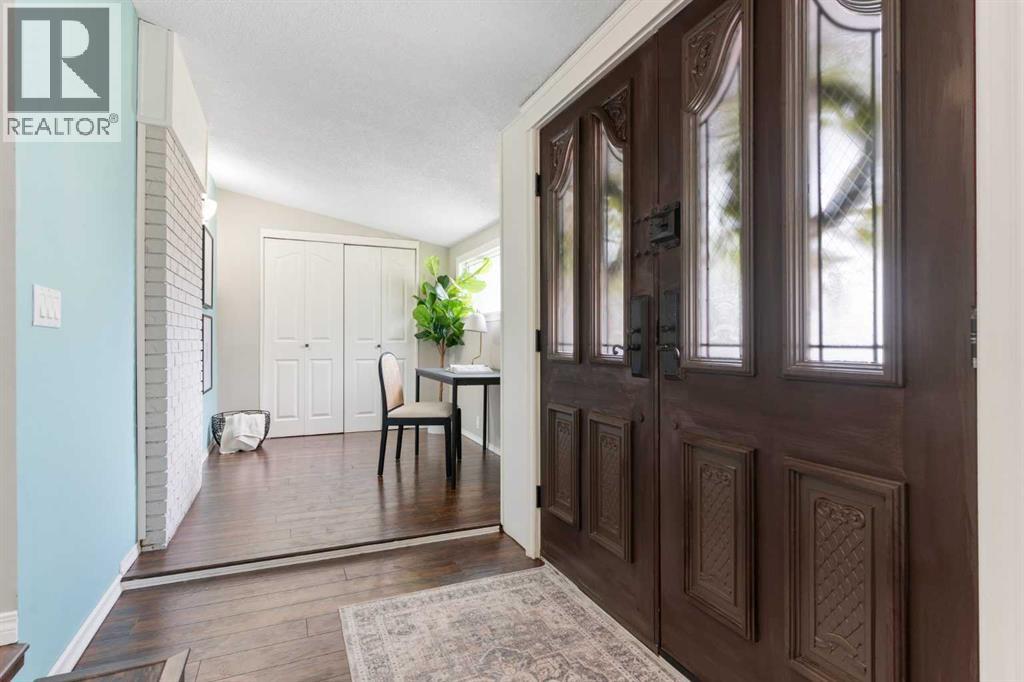 Photo 2 of 8 Marquis Place Se, Airdrie AB