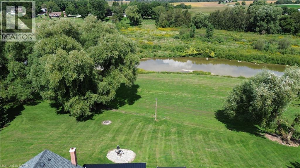 Photo 2 of 2081 John Street, Howick ON
