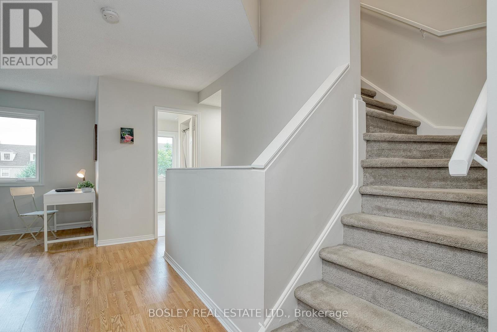 Photo 31 of 2104 White Dove Circle, Oakville ON