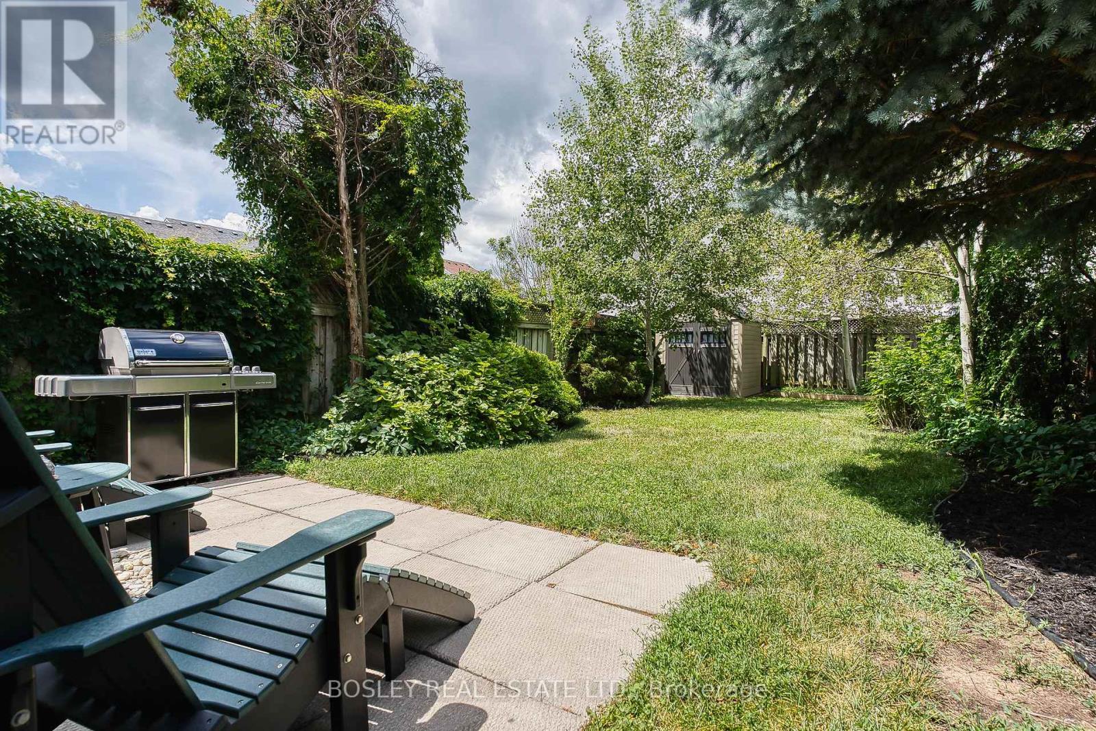 Photo 48 of 2104 White Dove Circle, Oakville ON