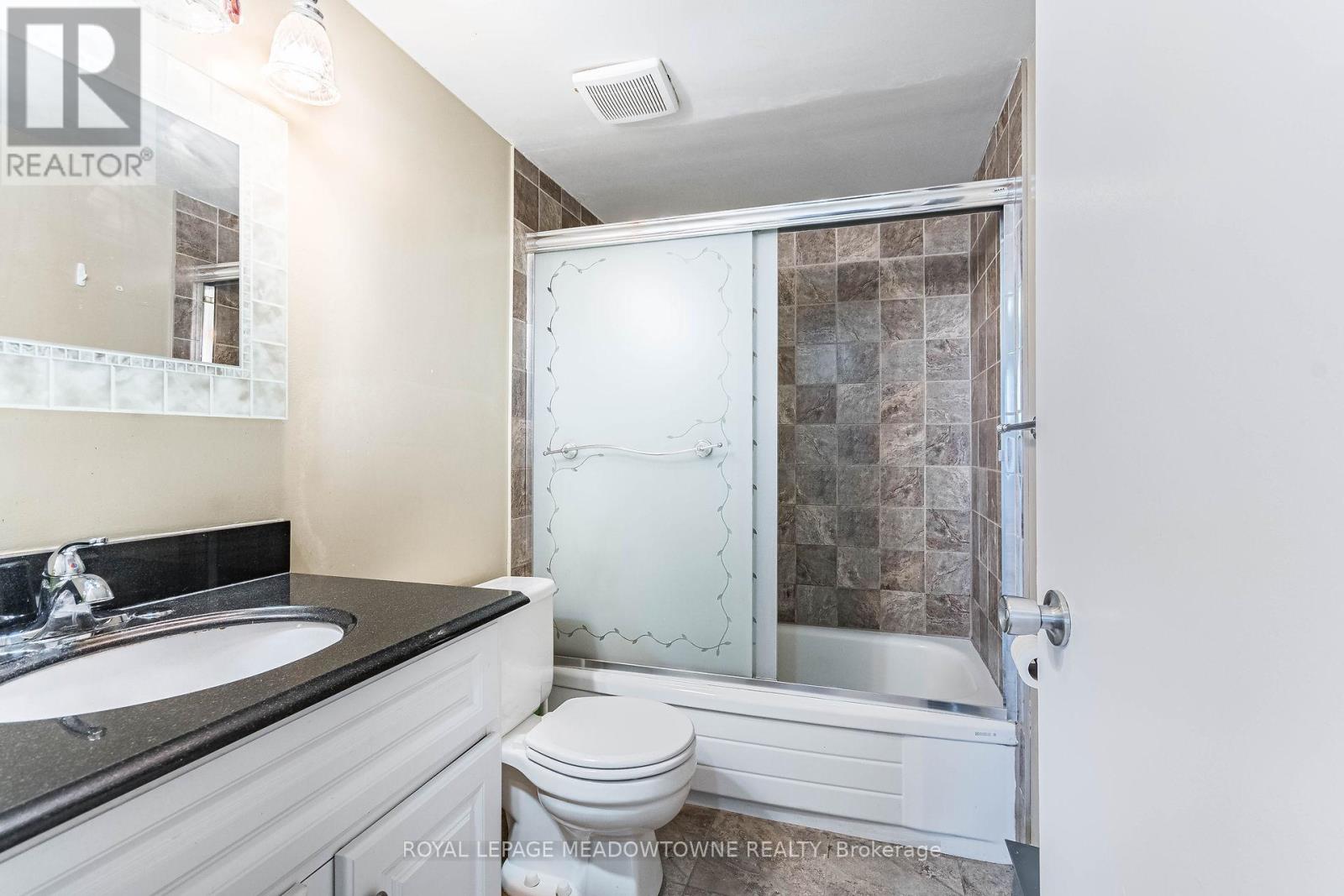 Photo 17 of 2106 4205 Shipp Drive, Mississauga ON