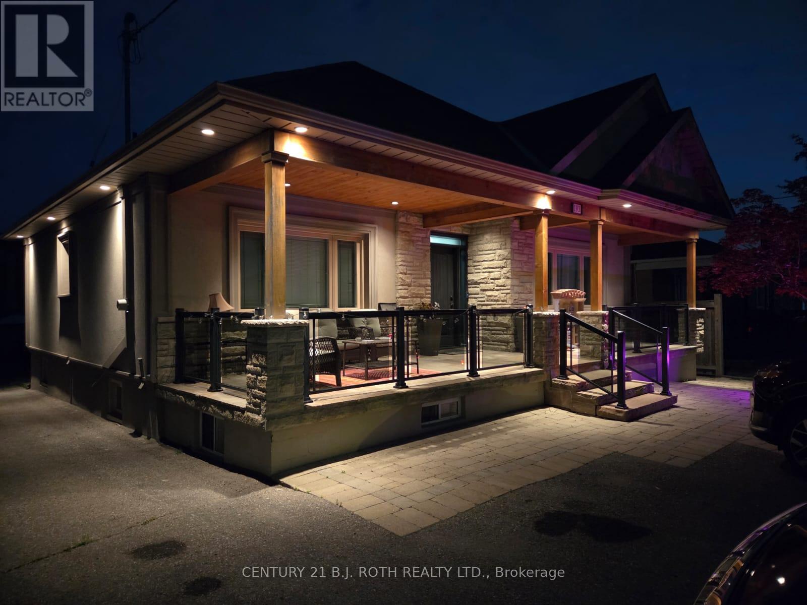 Photo 15 of 193 Epsom Downs Drive, Toronto ON