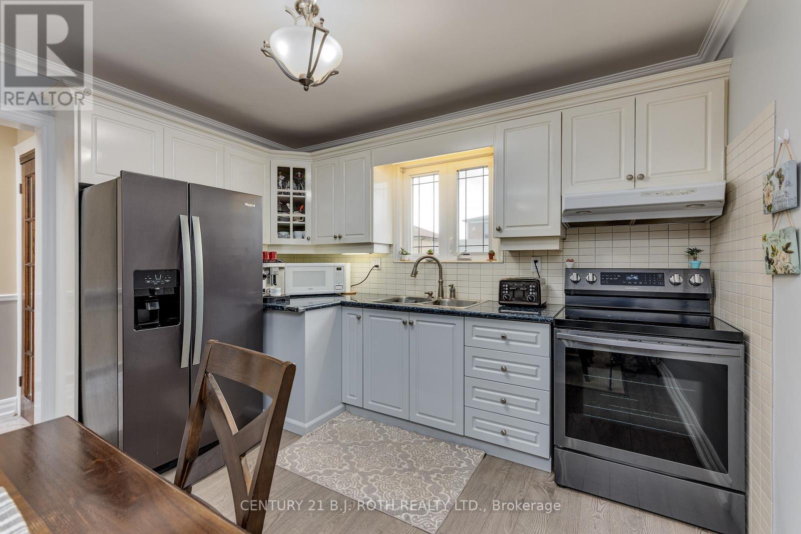 Photo 22 of 193 Epsom Downs Drive, Toronto ON