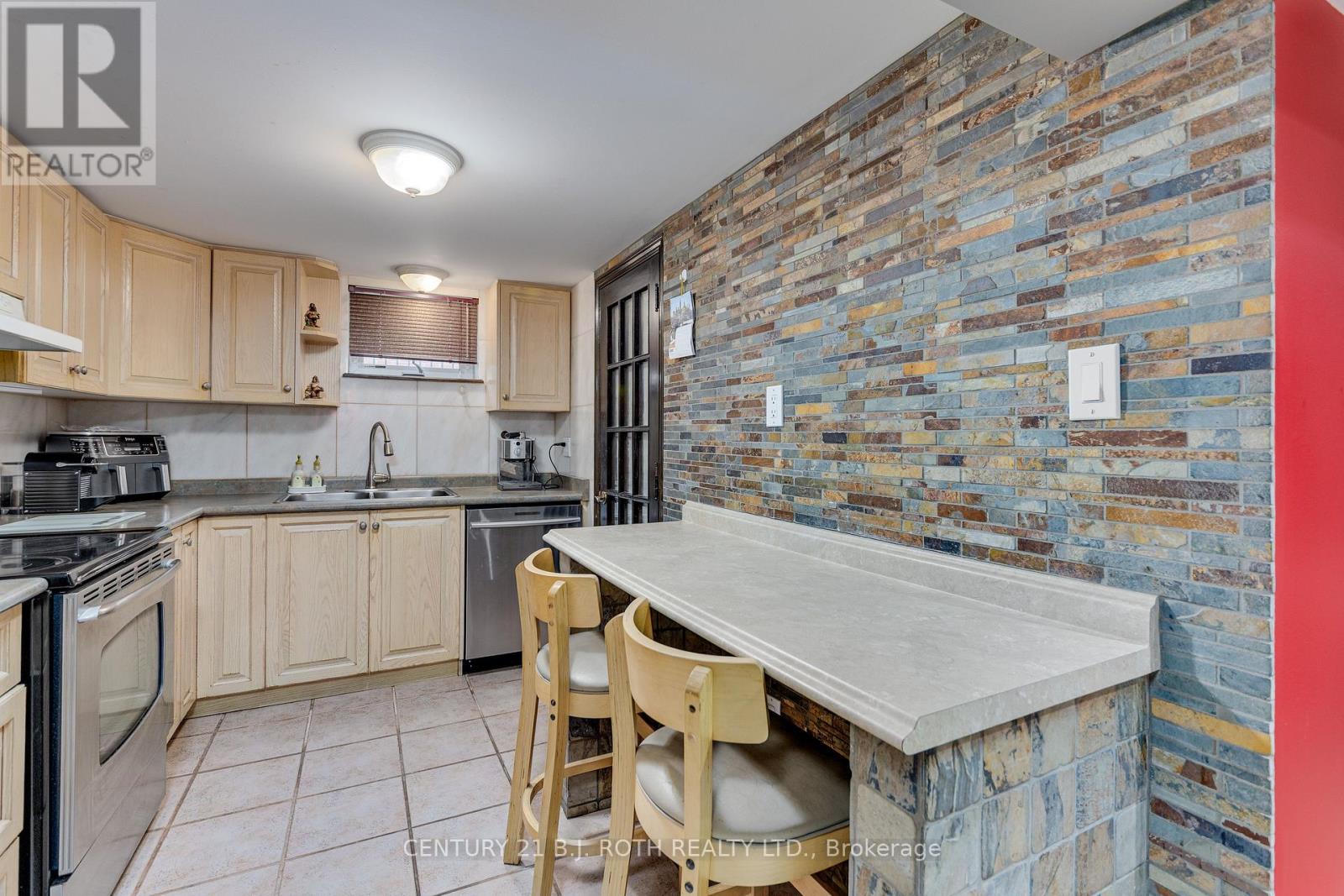 Photo 40 of 193 Epsom Downs Drive, Toronto ON