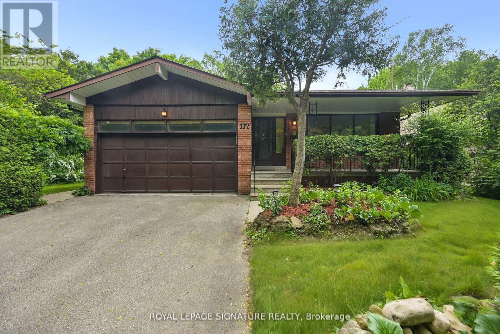 Photo 1 of 172 Glenview Drive, Mississauga ON
