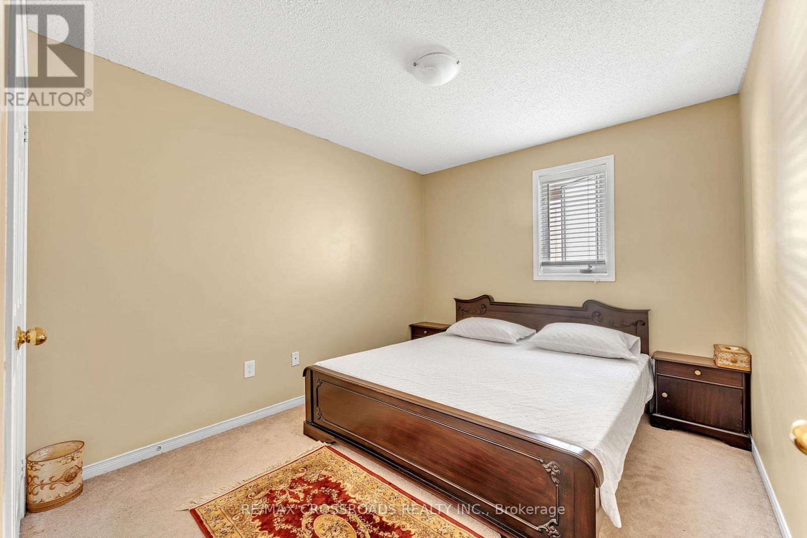 Photo 19 of 6622 Song Bird Crescent, Mississauga ON