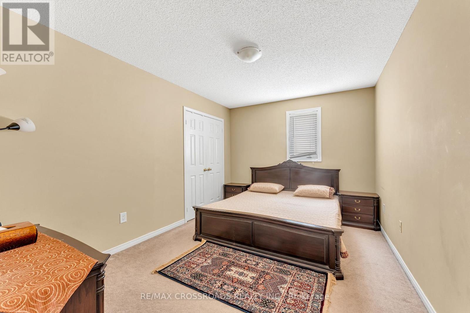 Photo 21 of 6622 Song Bird Crescent, Mississauga ON