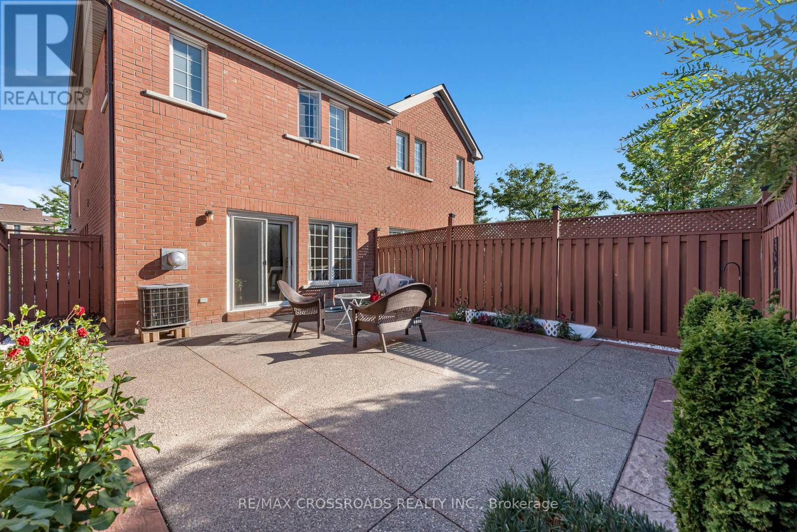 Photo 30 of 6622 Song Bird Crescent, Mississauga ON
