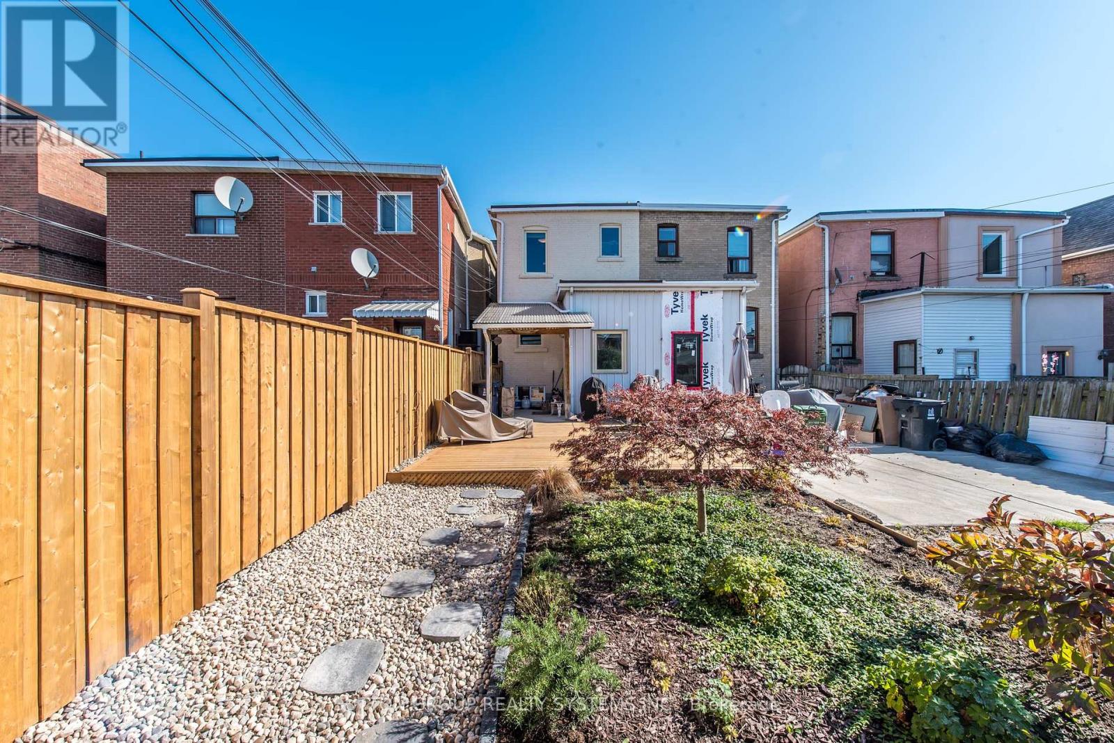 Photo 19 of 574 Perth Avenue, Toronto ON