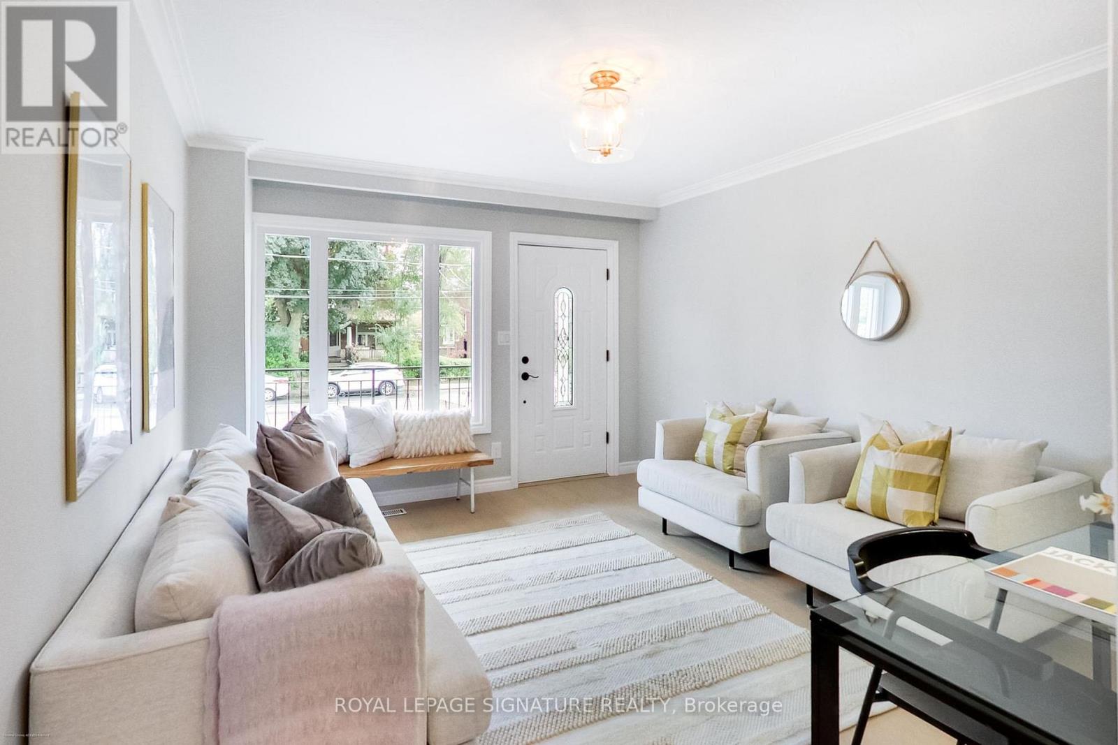 Photo 10 of 398 Annette Street, Toronto ON