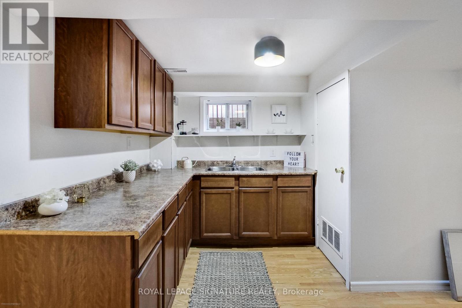 Photo 22 of 398 Annette Street, Toronto ON