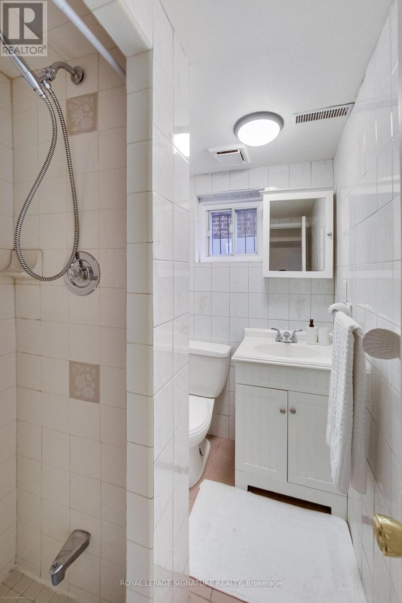 Photo 24 of 398 Annette Street, Toronto ON