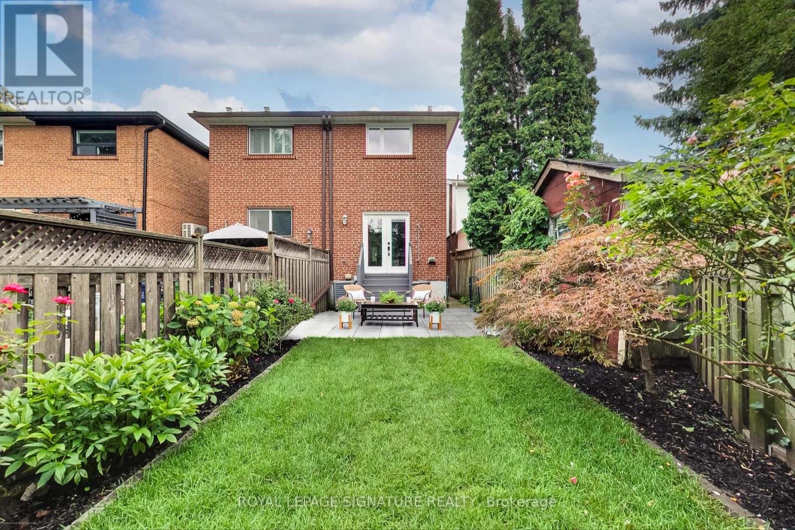 Photo 32 of 398 Annette Street, Toronto ON