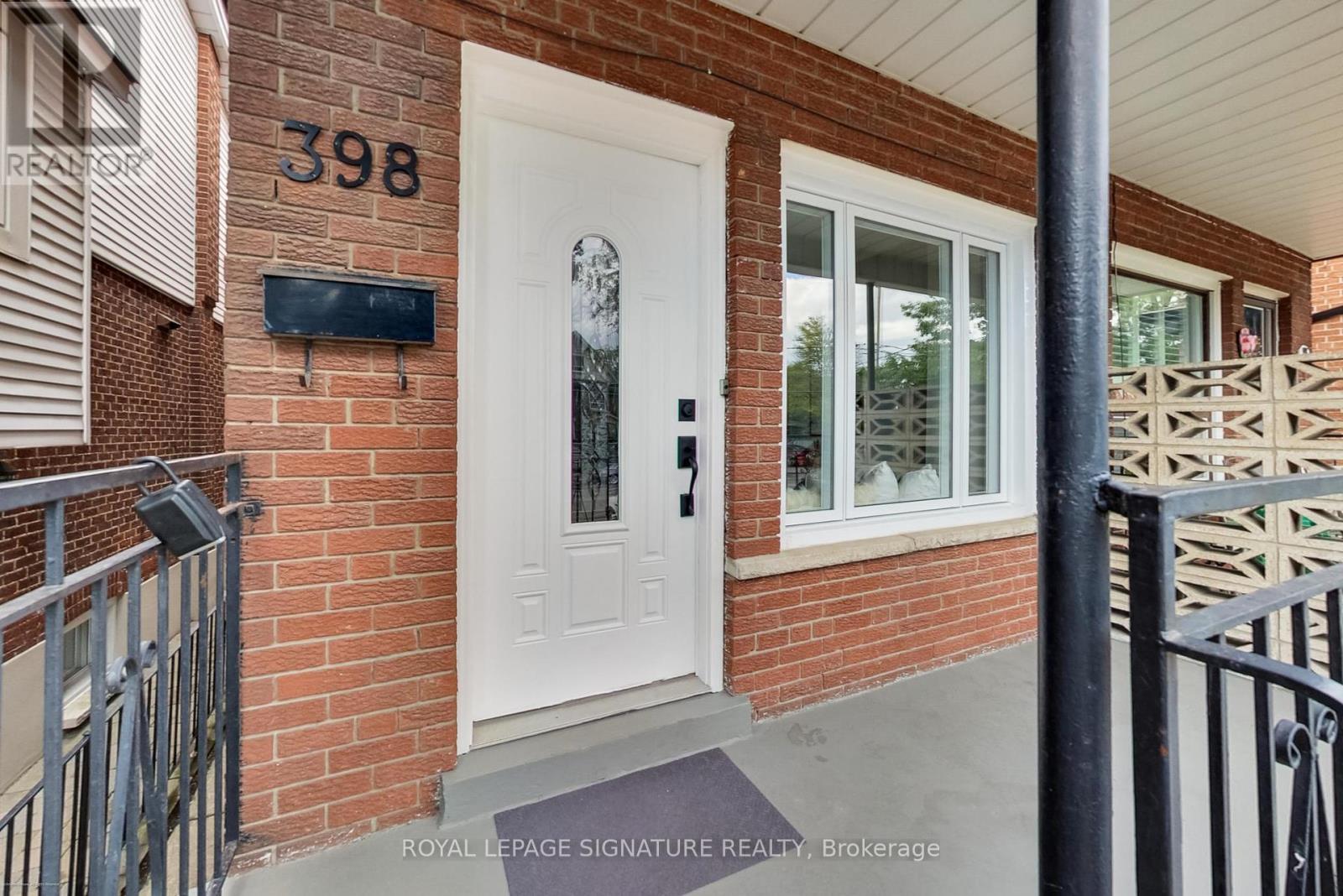 Photo 35 of 398 Annette Street, Toronto ON