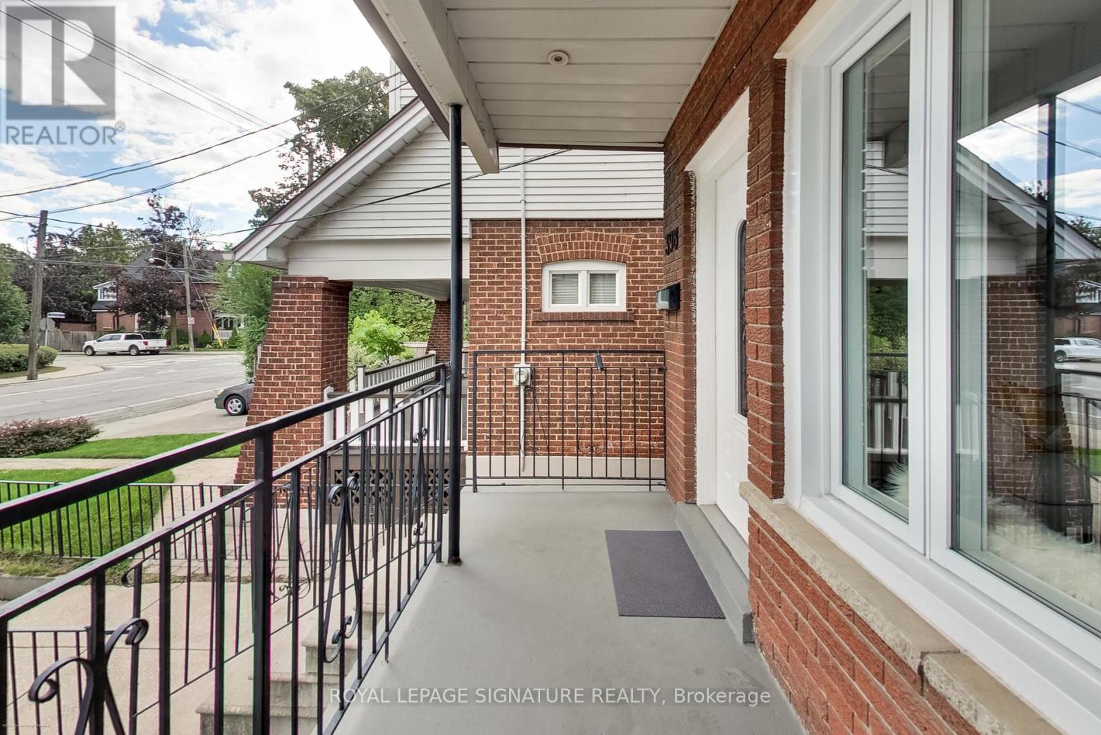 Photo 37 of 398 Annette Street, Toronto ON