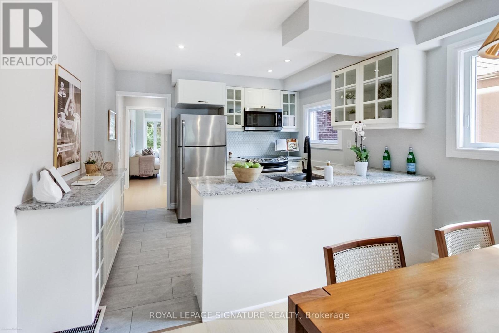 Photo 6 of 398 Annette Street, Toronto ON