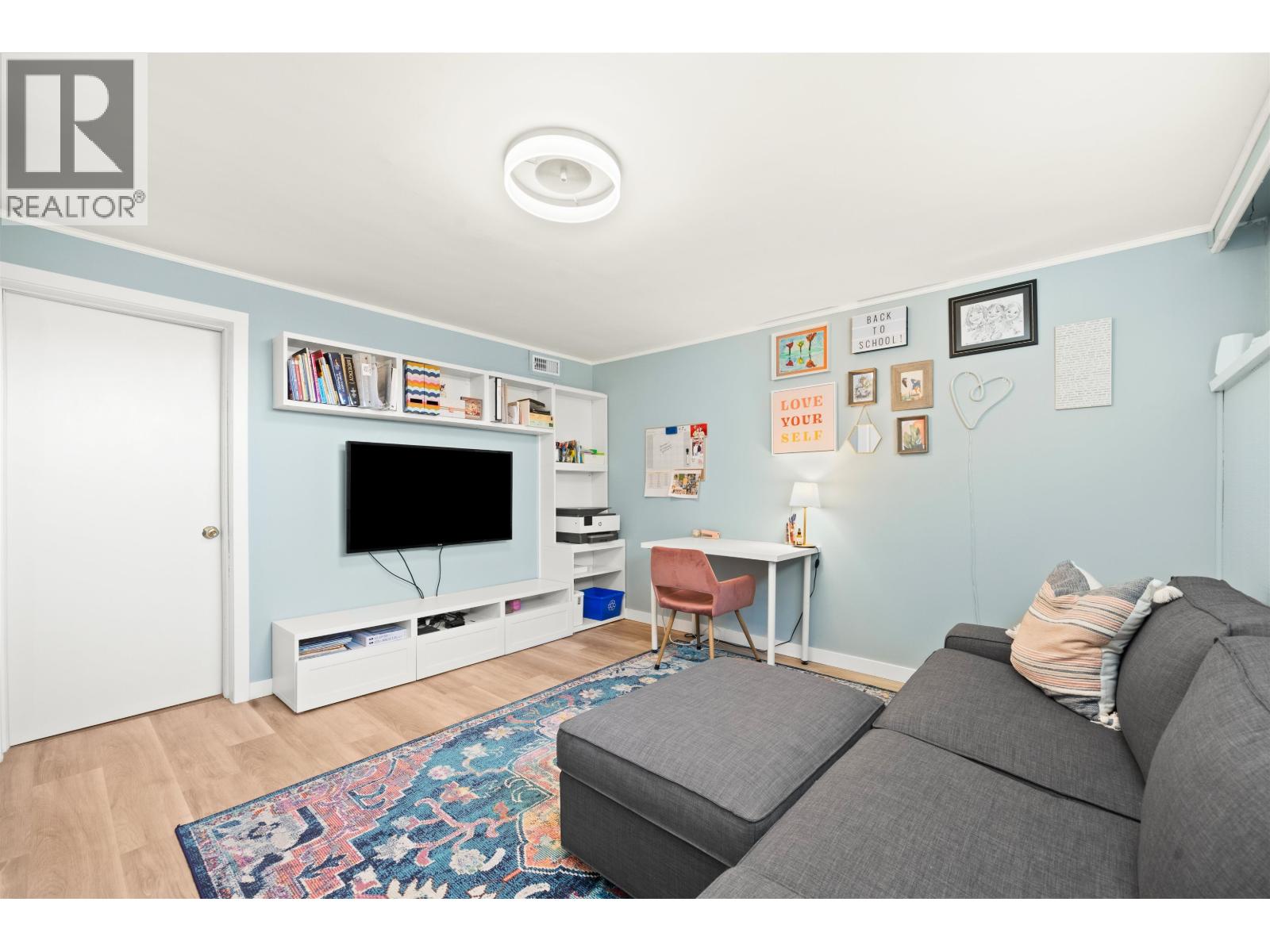Photo 20 of 83 Mott Crescent, New Westminster BC
