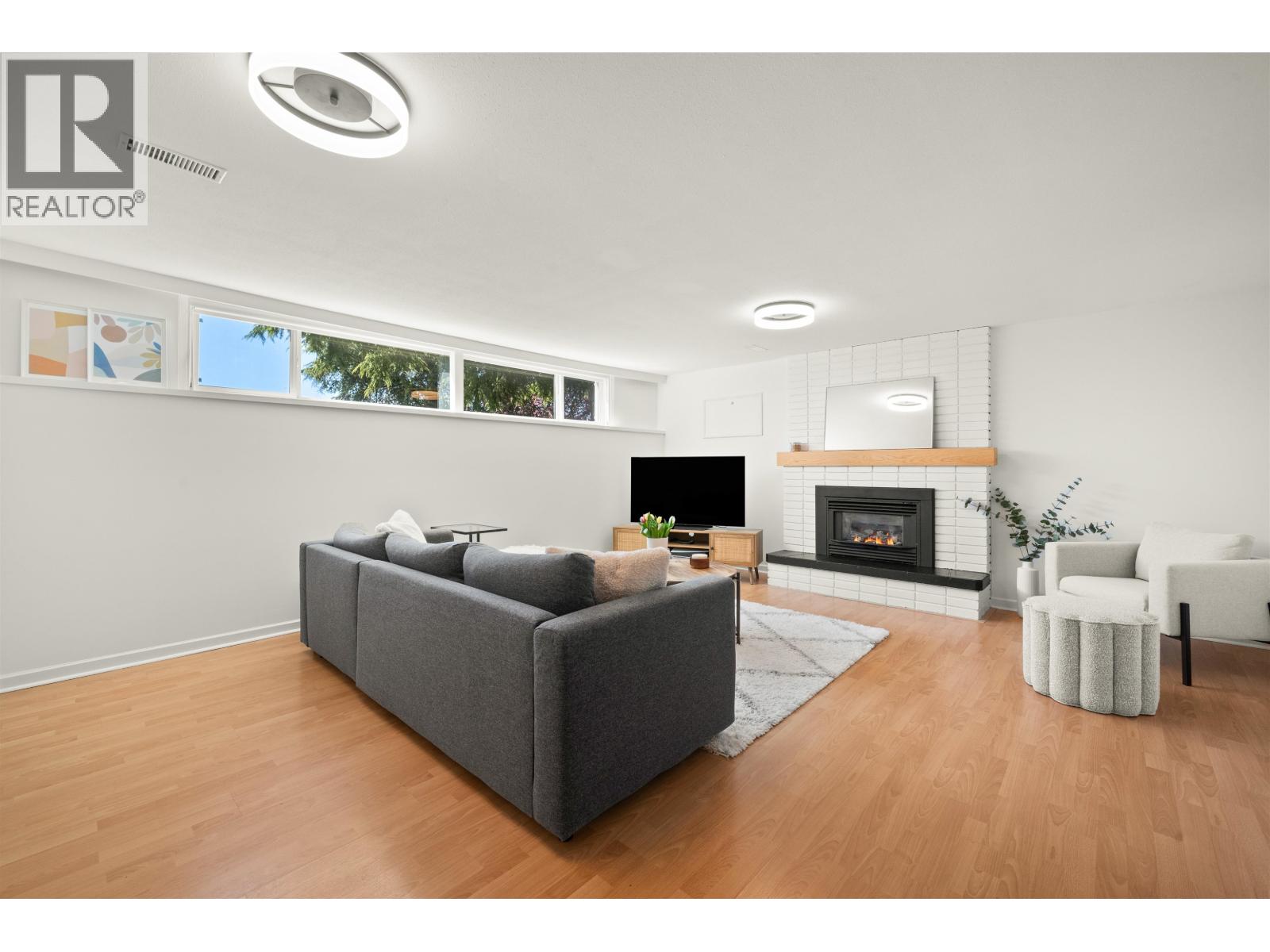 Photo 21 of 83 Mott Crescent, New Westminster BC