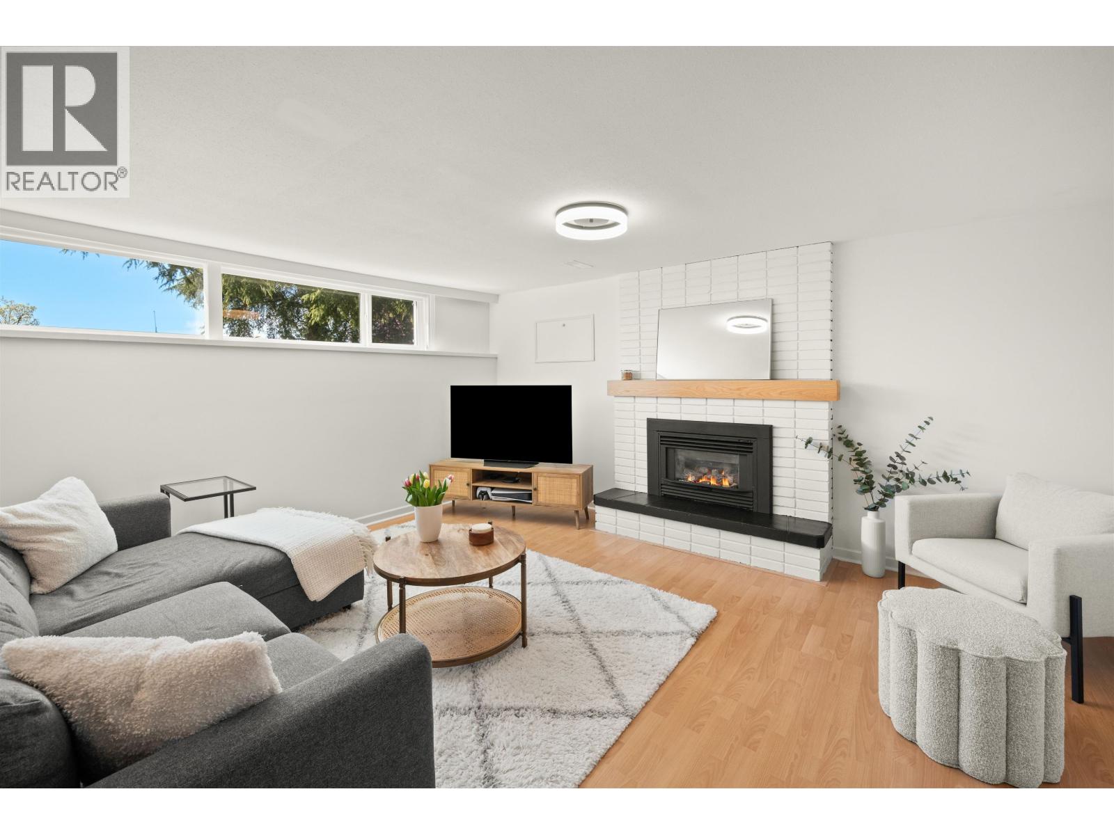 Photo 22 of 83 Mott Crescent, New Westminster BC
