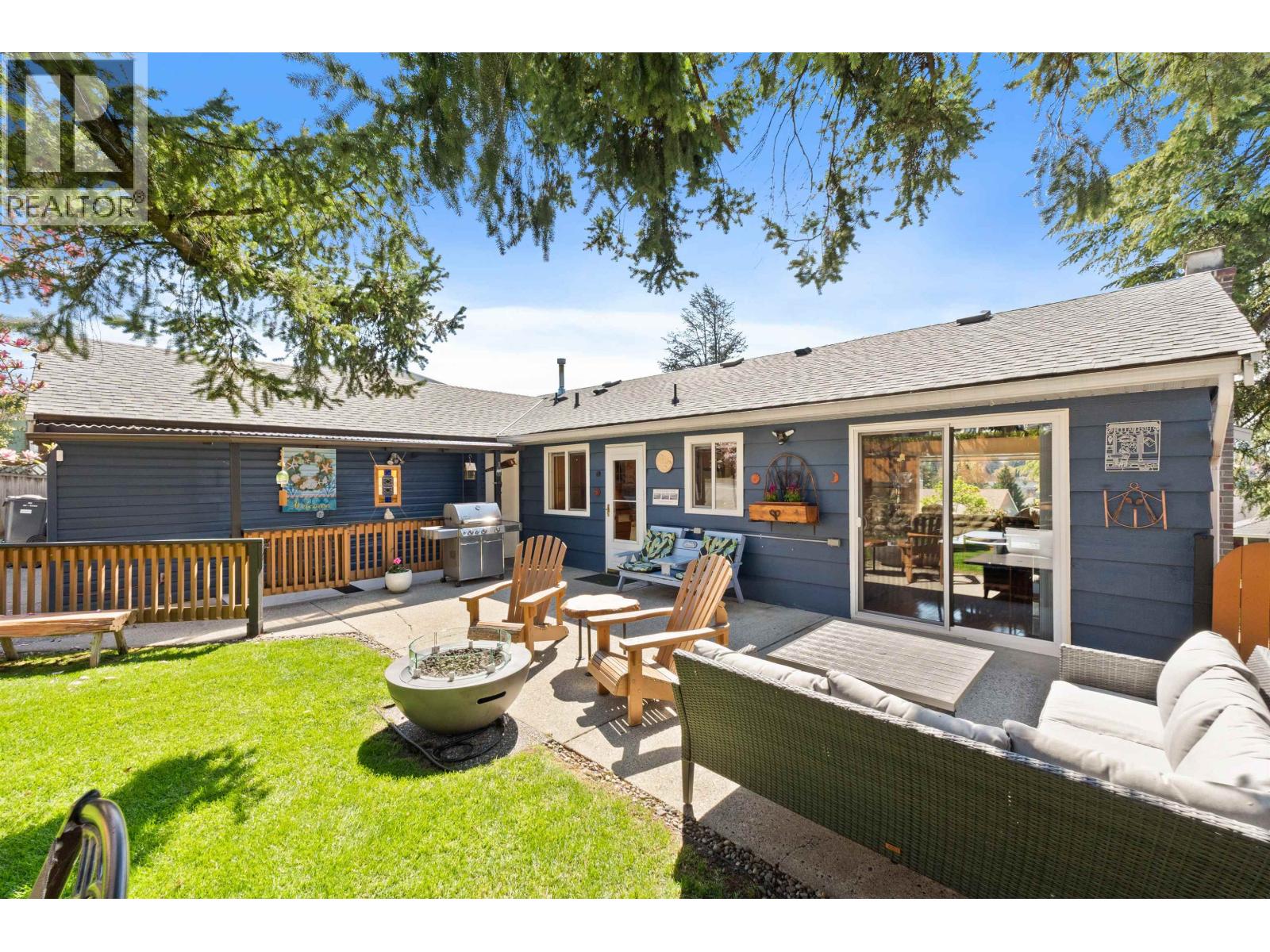 Photo 34 of 83 Mott Crescent, New Westminster BC