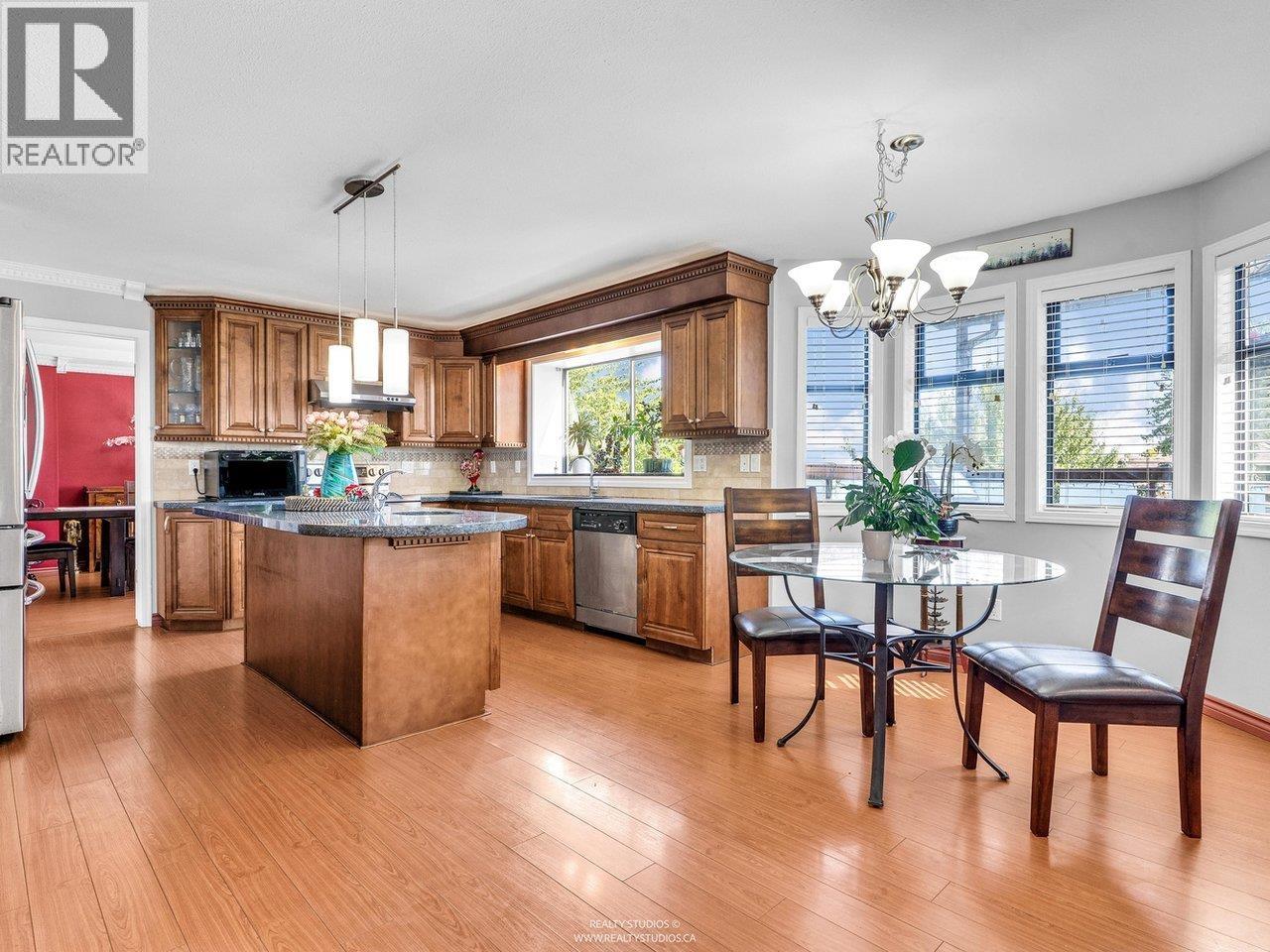 Photo 17 of 1028 Dansey Avenue, Coquitlam BC