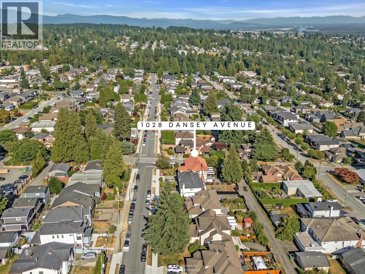 Photo 30 of 1028 Dansey Avenue, Coquitlam BC