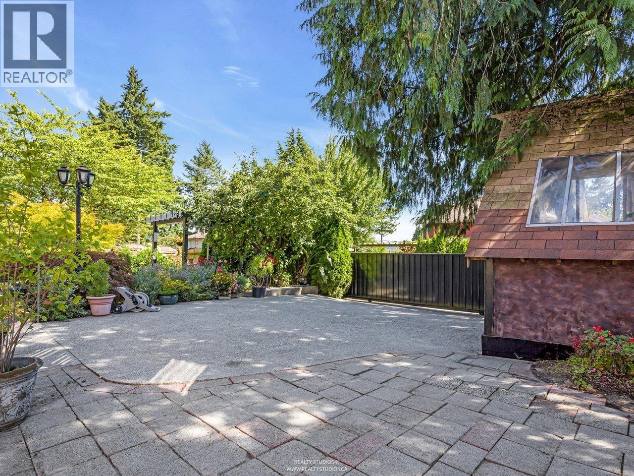 Photo 31 of 1028 Dansey Avenue, Coquitlam BC