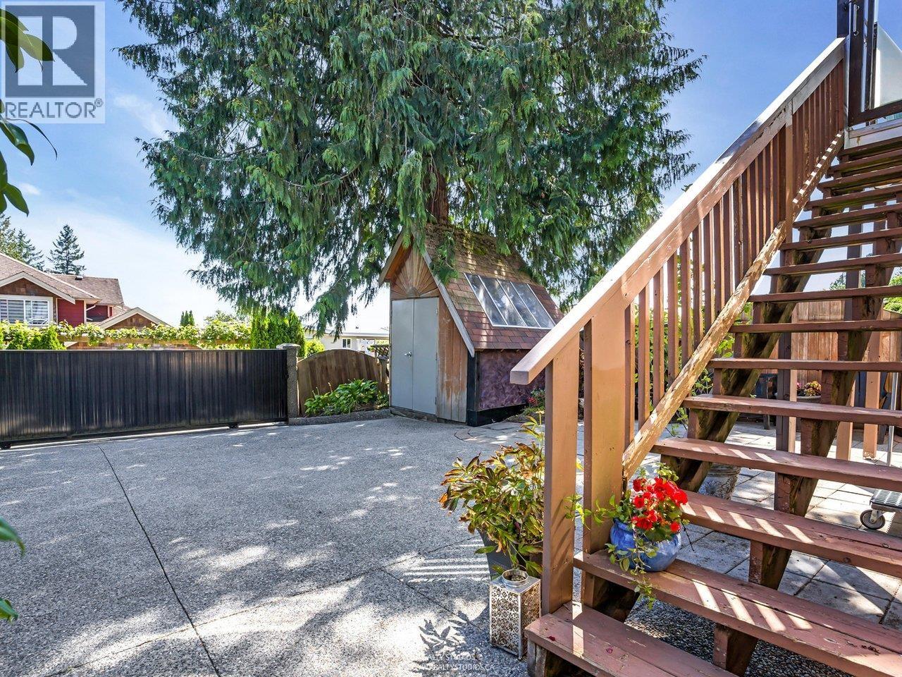 Photo 33 of 1028 Dansey Avenue, Coquitlam BC