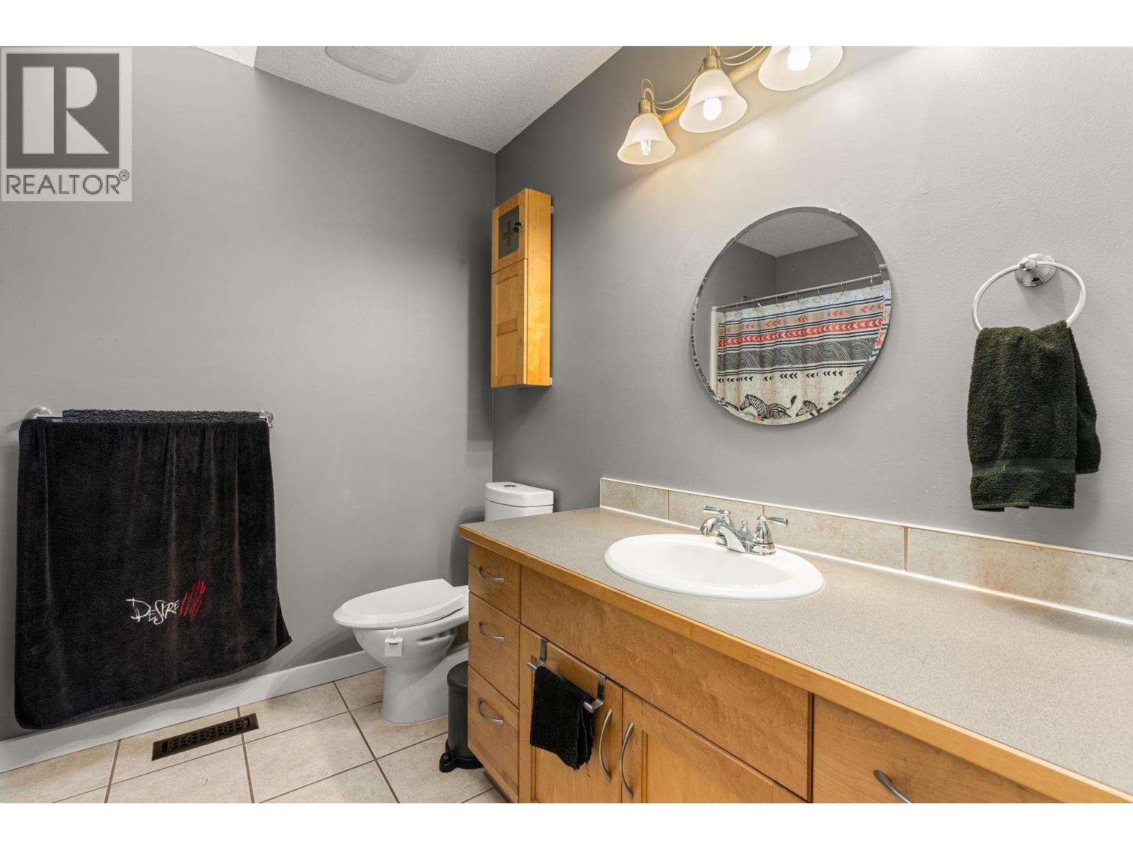 1559 PARK AVENUE, Roberts Creek