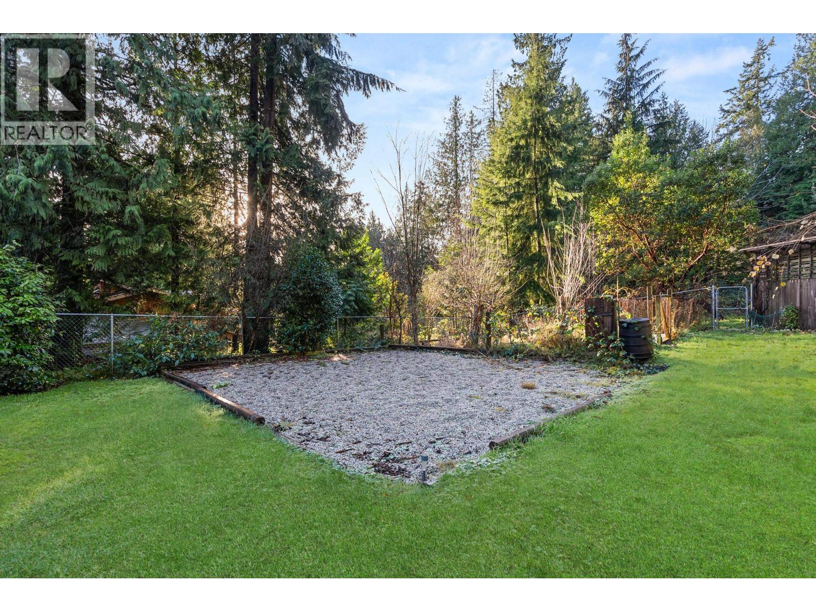 1559 PARK AVENUE, Roberts Creek