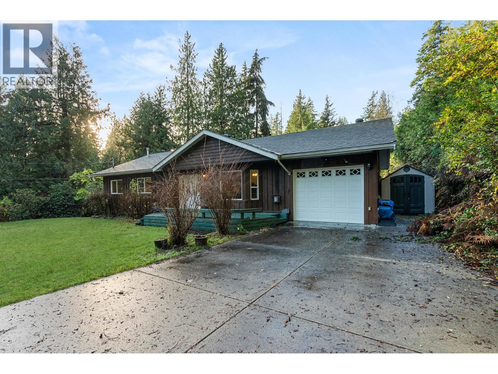 1559 PARK AVENUE, Roberts Creek