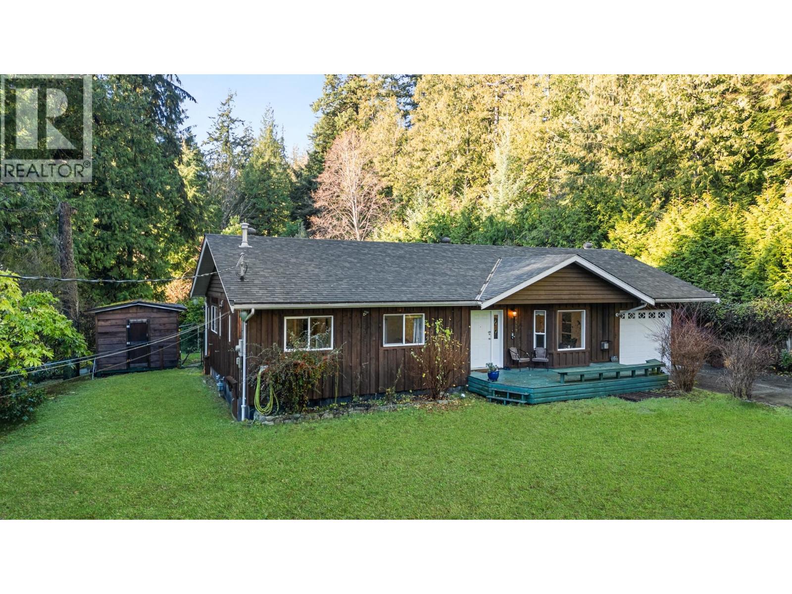 1559 PARK AVENUE, Roberts Creek