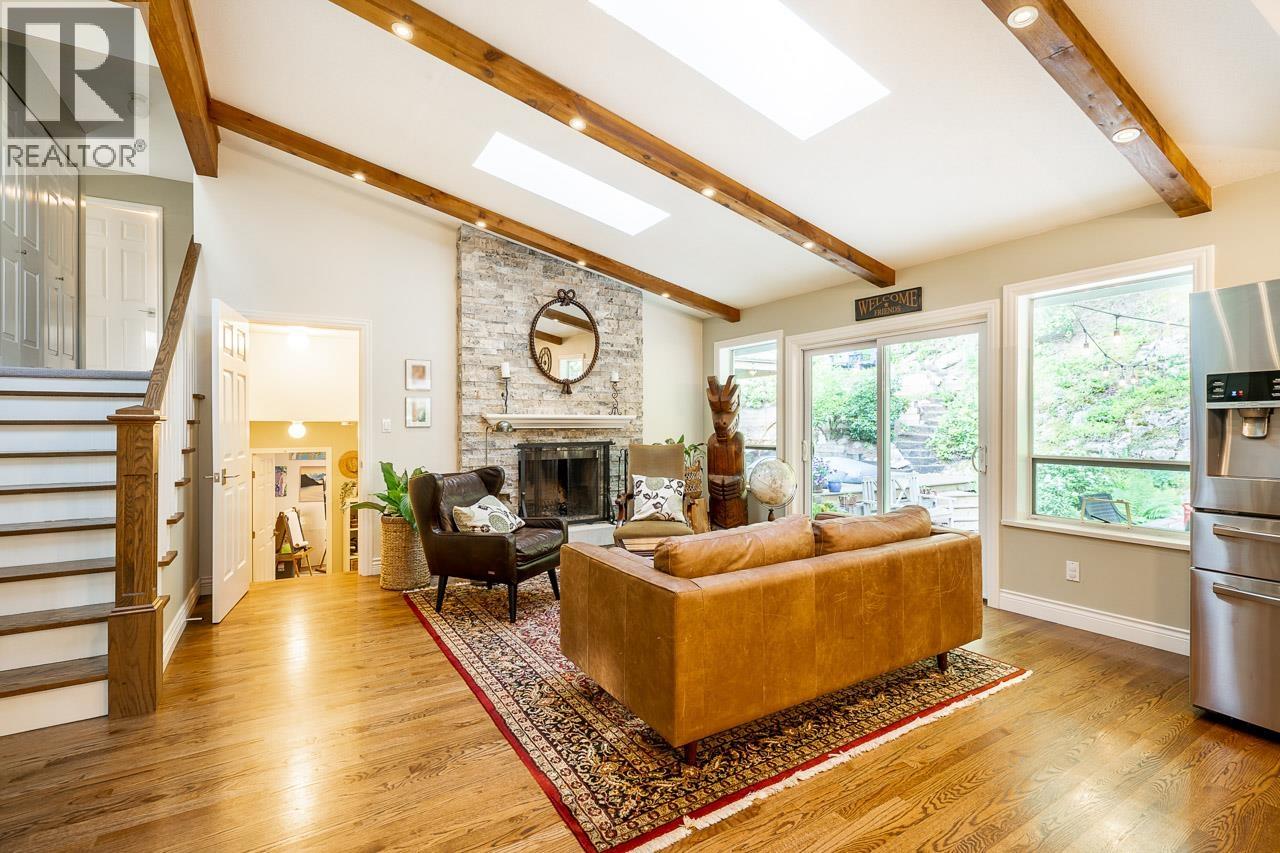 5685 WESTPORT ROAD, West Vancouver