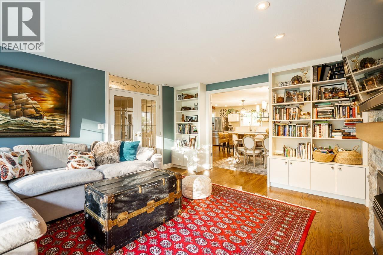 5685 WESTPORT ROAD, West Vancouver