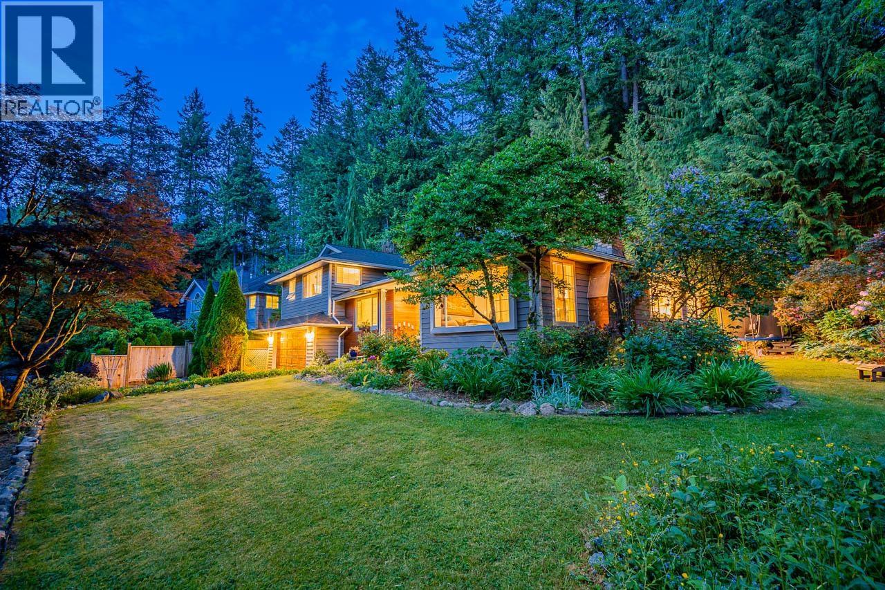 5685 WESTPORT ROAD, West Vancouver