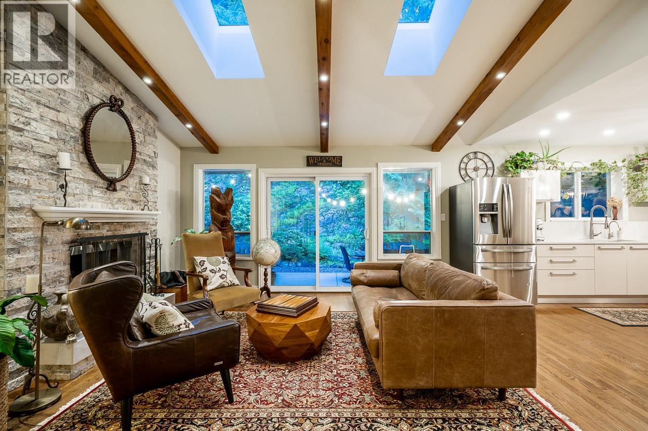 5685 WESTPORT ROAD, West Vancouver