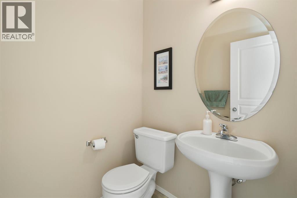 Photo 18 of 35 Valley Stream Manor Nw, Calgary AB