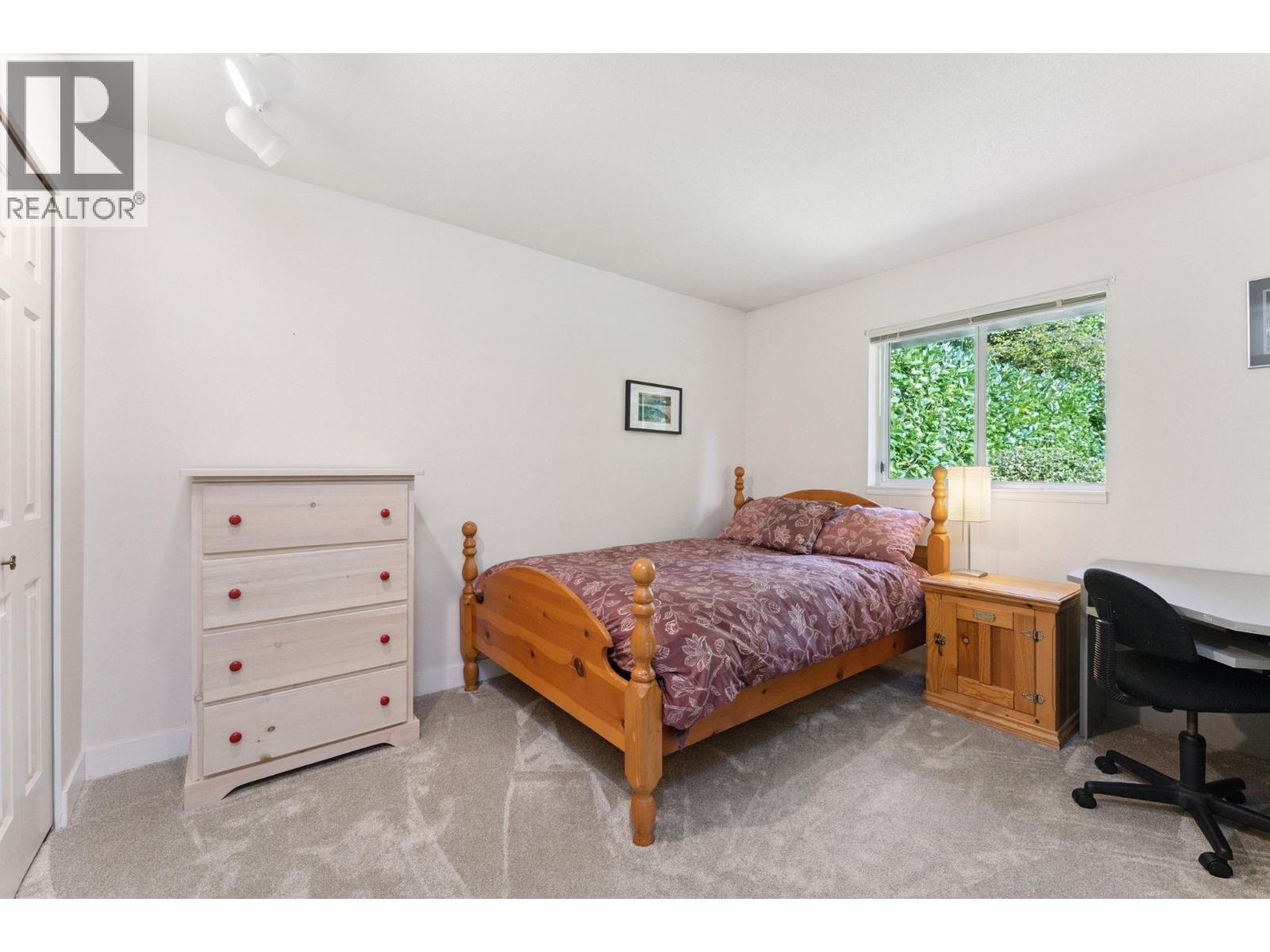 Photo 22 of 1084 Chamberlain Drive, North Vancouver BC
