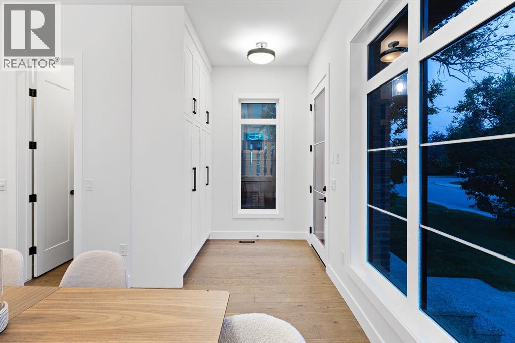Photo 5 of 2608 6 Avenue Nw, Calgary AB