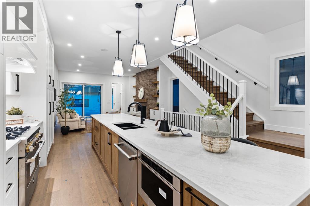 Photo 7 of 2608 6 Avenue Nw, Calgary AB