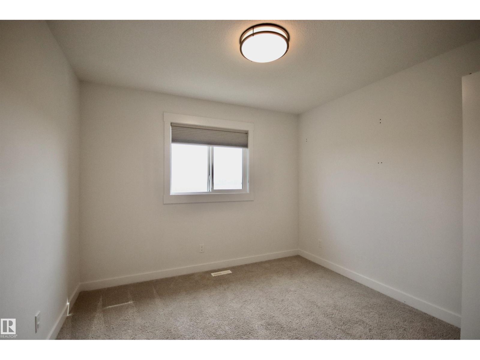 Photo 20 of 9981 205 A St Nw, Edmonton AB