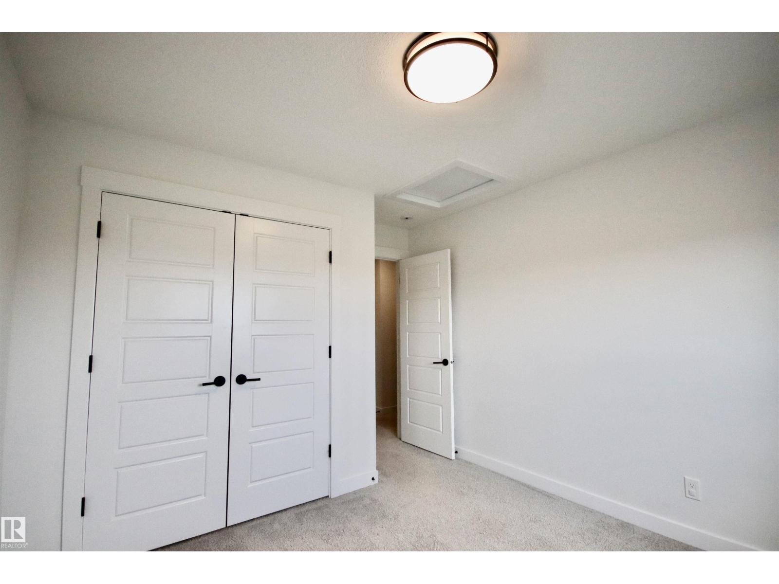 Photo 21 of 9981 205 A St Nw, Edmonton AB