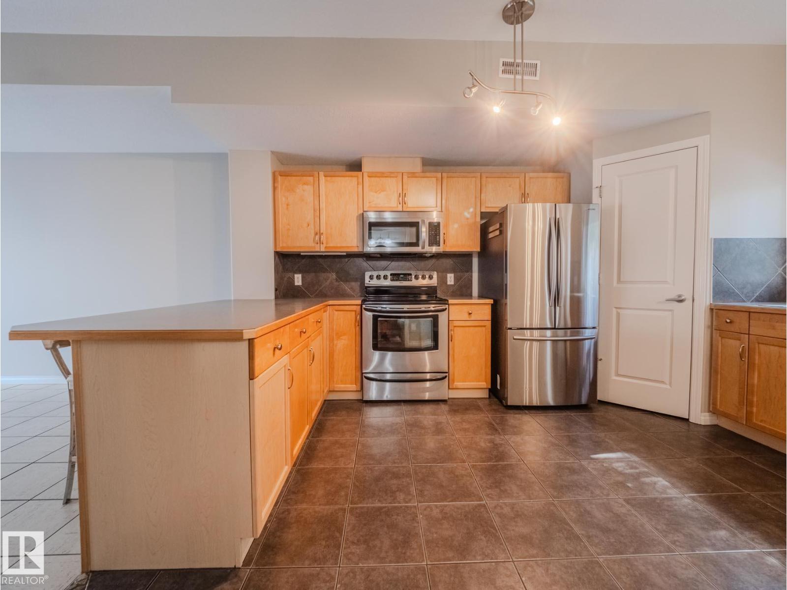 Photo 10 of 9767 93 St Nw, Edmonton AB