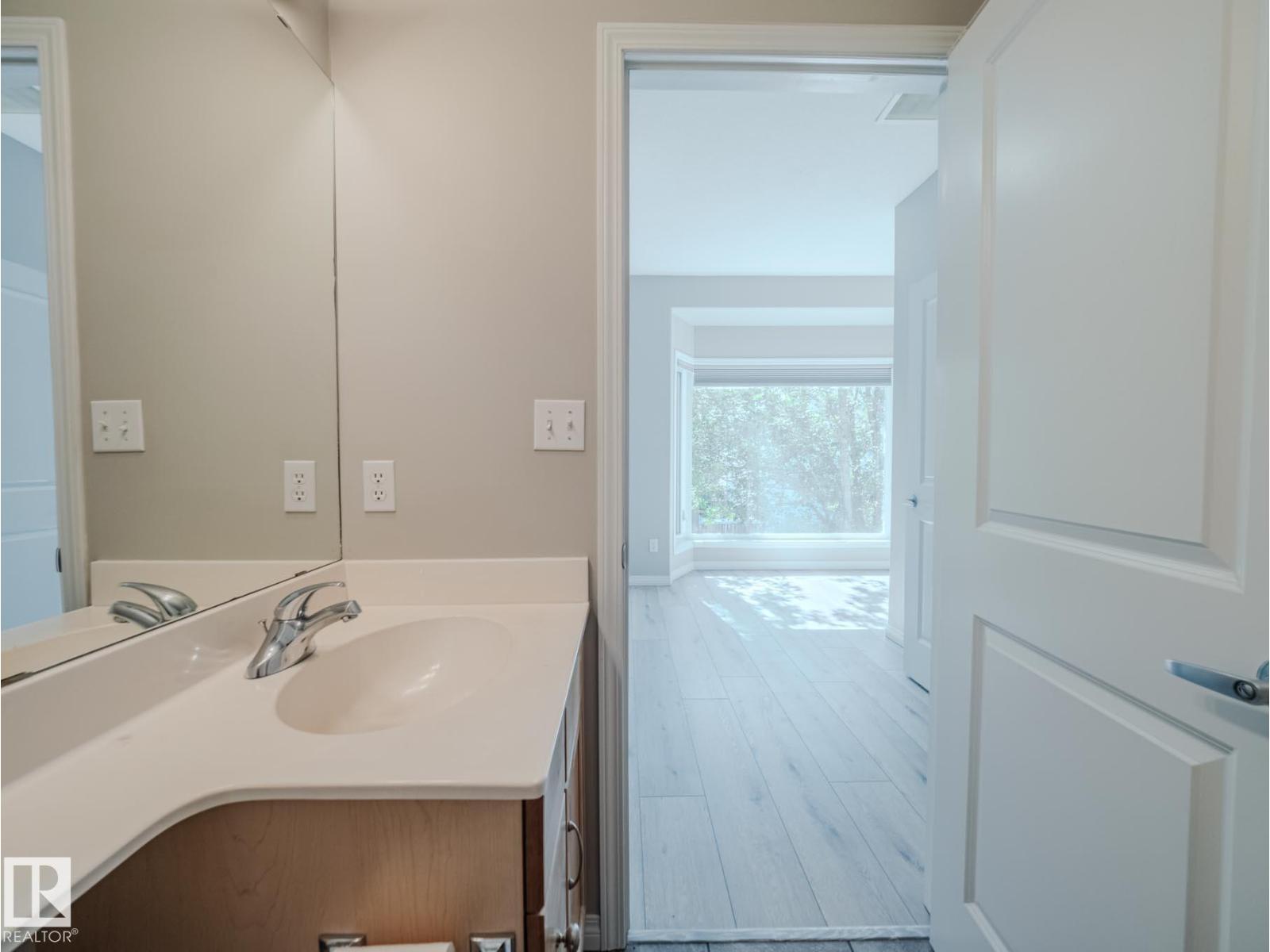 Photo 40 of 9767 93 St Nw, Edmonton AB